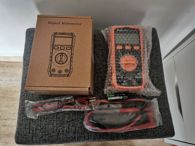 *Multímetro digital*