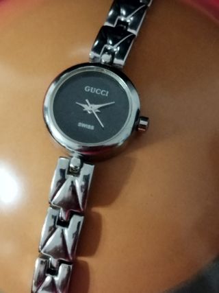 RELOJ GUCCI 