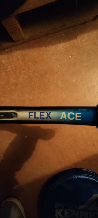 raqueta de tenis 