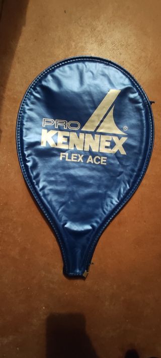 raqueta de tenis 
