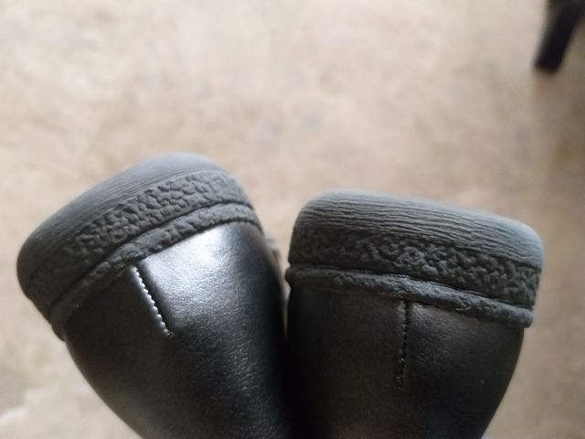 CHOLLO! Botas niña número 32 en perfecto estado