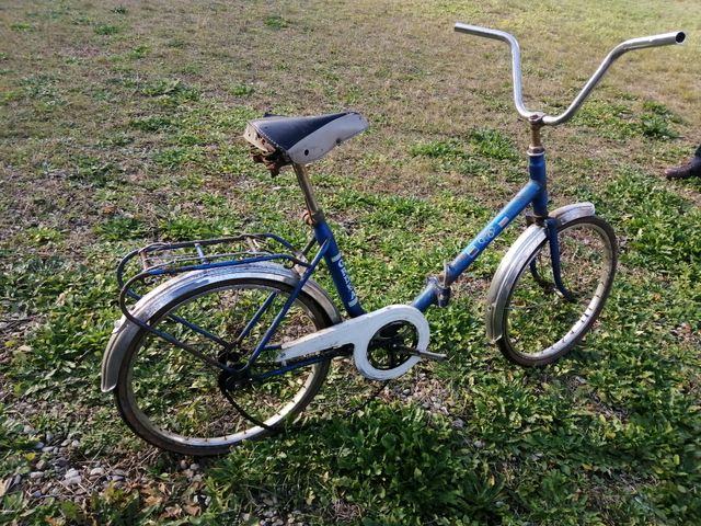 Bicicleta antigua plegable 