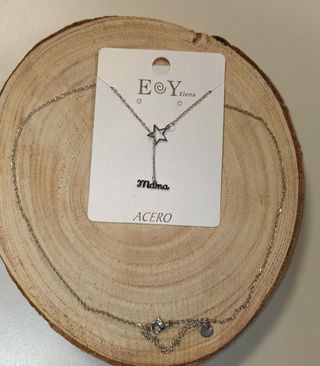 Cadena con colgante "Mamá". NUEVO. Acero