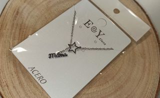 Cadena con colgante "Mamá". NUEVO. Acero
