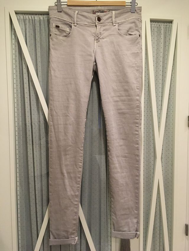 Vaquero pitillo Zara