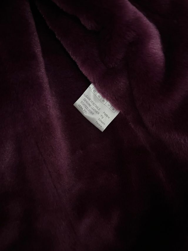 Abrigo burdeos de piel (ante). Precio negociable.