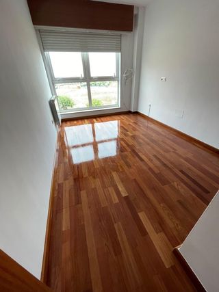 Lijado y barnizado Parquet.