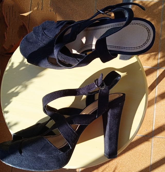 Zapatos tacón negros 👠