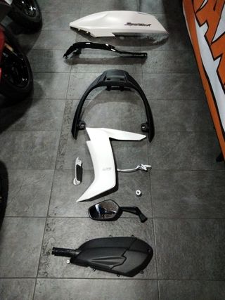 tapas Kymco super dink 125 e5 blanco mate