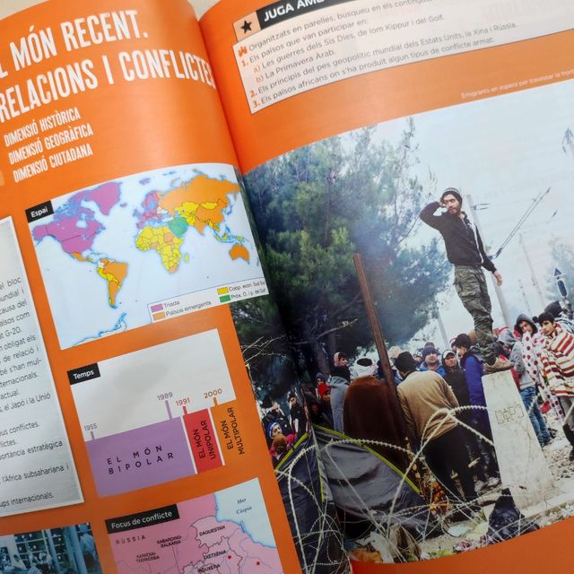 Llibre de socials de 4 ESO