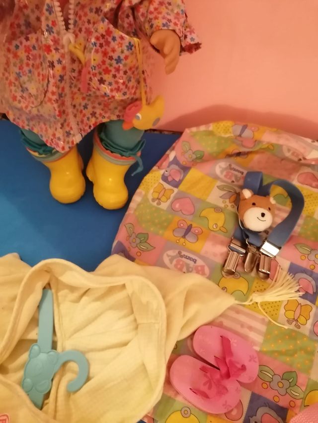 MUÑECO BABY BORN NIÑA