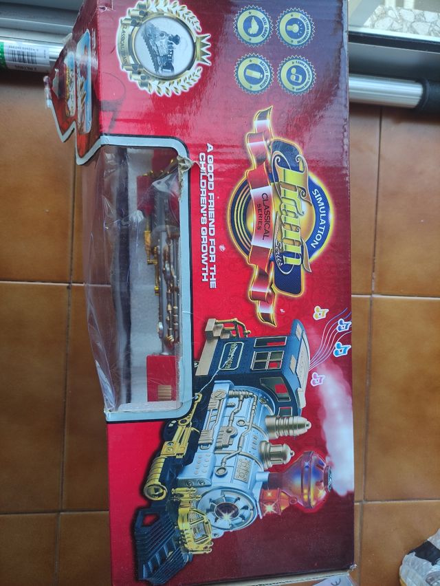 Tren clásico tiene luz y sonido