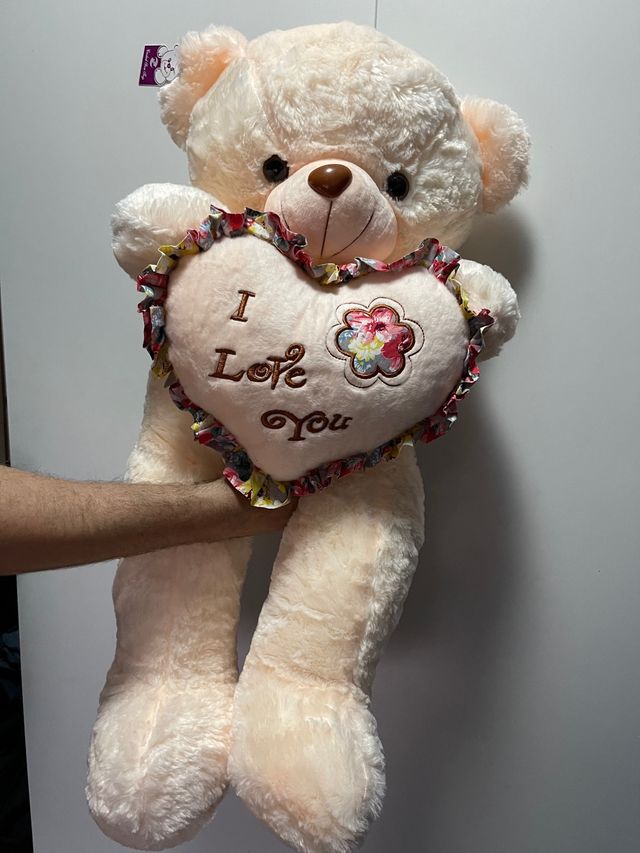 Oso xl de peluche, regalo para san Valentín.