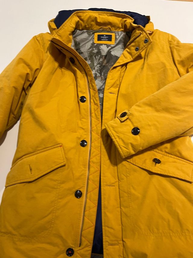 Plumas Hackett amarillo  con capucha Hackett 13-14