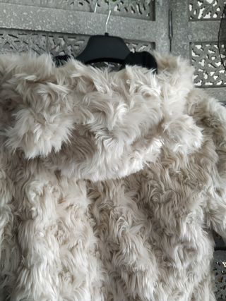 Chaqueta de piel sintética. talla S