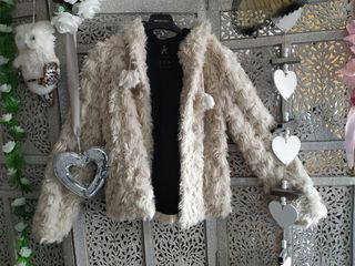 Chaqueta de piel sintética. talla S