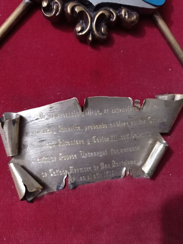 escudo, cuadro Marin