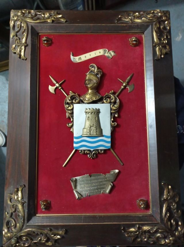 escudo, cuadro Marin