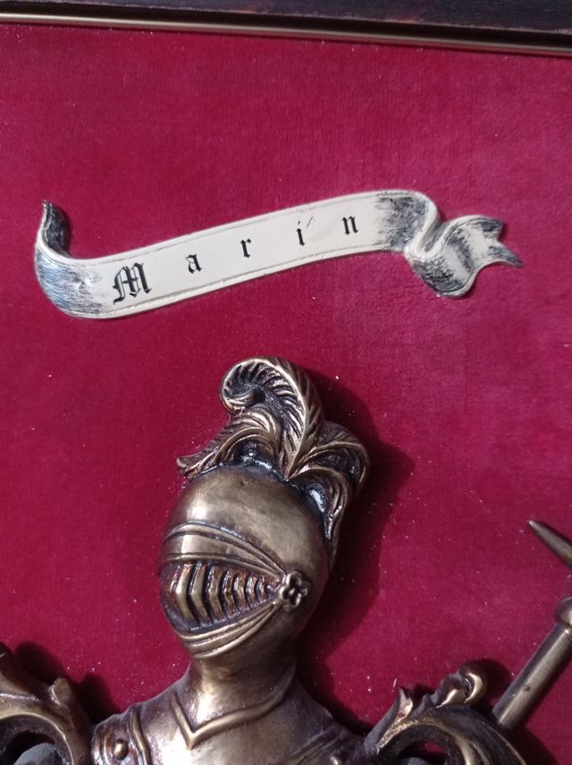 escudo, cuadro Marin