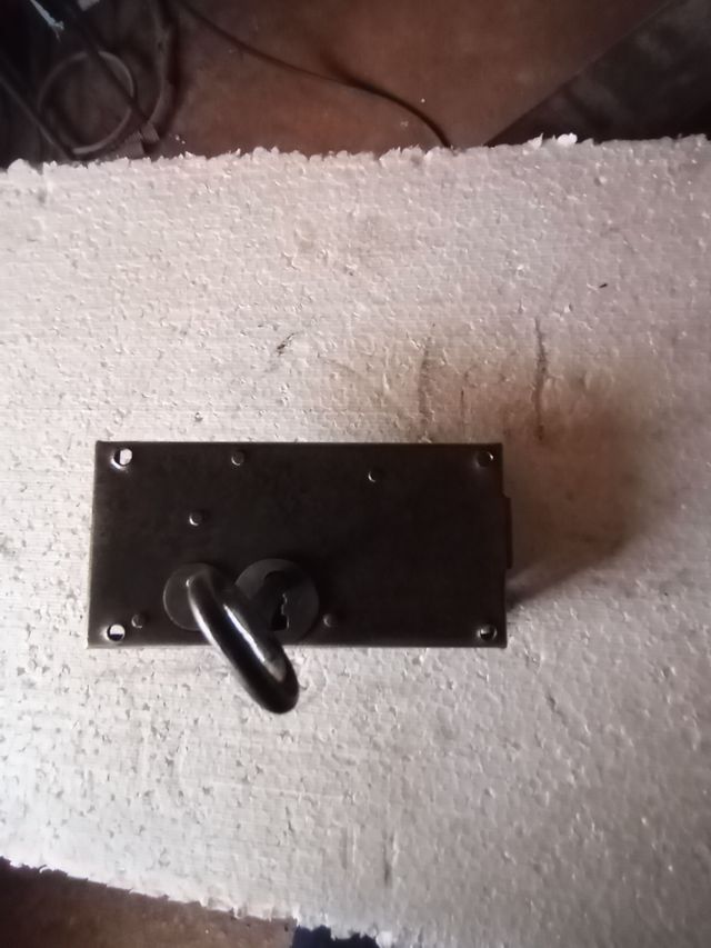 cerradura antigua