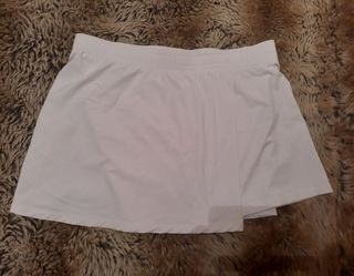 Falda padel Asics blanca mujer M. casi sin uso