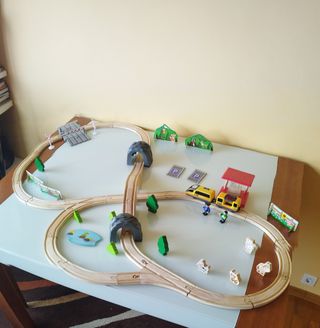 Vías madera Tren Electrico Set Playtive Junior