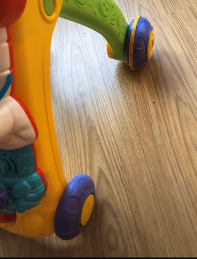 Correpasillos musical Vtech 2 en 1