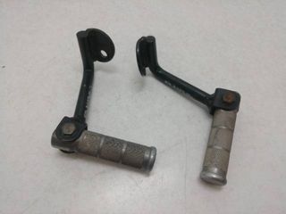 JUEGO ESTRIBERAS TRASERAS Yamaha NEOS 2002