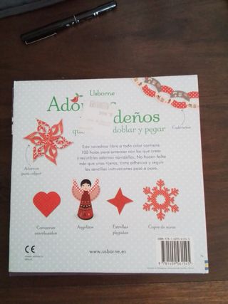 Adornos navideños para cortar, doblar y pegar 