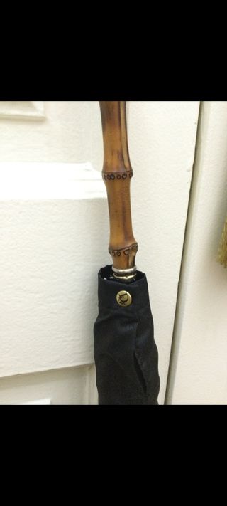 Paraguas Dió antiguo