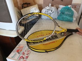 raqueta de tenis 