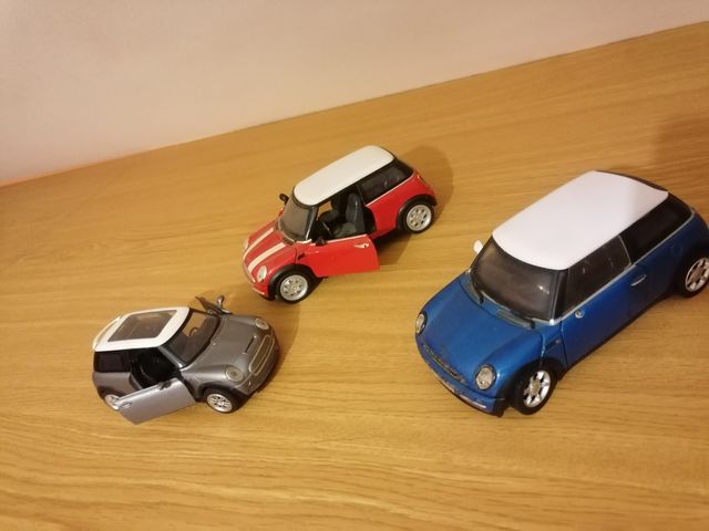 São vendidos os Mini Coopers