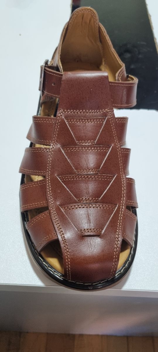 ZAPATOS DE CUERO VERANO