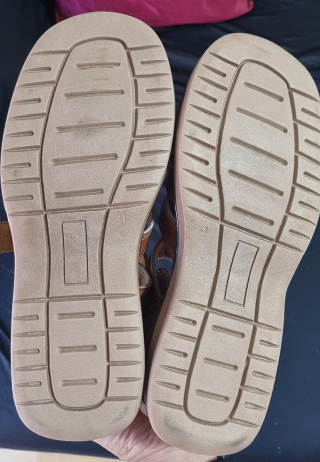 ZAPATOS DE CUERO VERANO