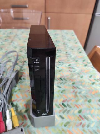 consola Nintendo wii y 5 juegos 