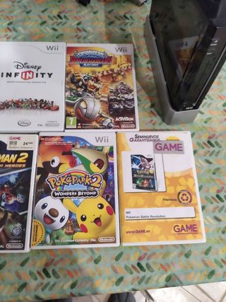consola Nintendo wii y 5 juegos 
