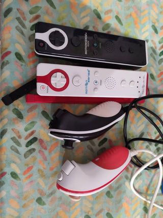 consola Nintendo wii y 5 juegos 