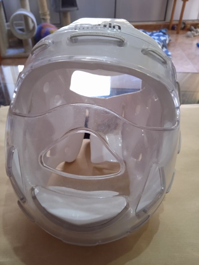casco de taekwondo