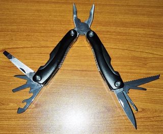 Multitool 9 in 1 everActive Nero 