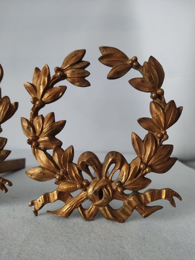 3 DECORAZIONI IN BRONZO ANTICO