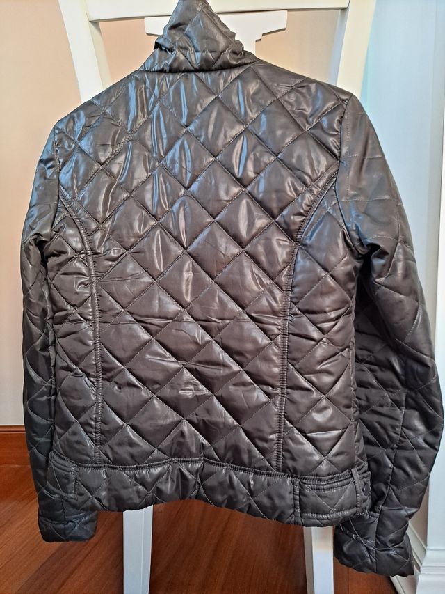 Cazadora acolchada caqui de Green Coast