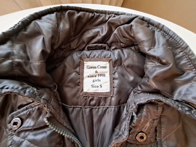 Cazadora acolchada caqui de Green Coast