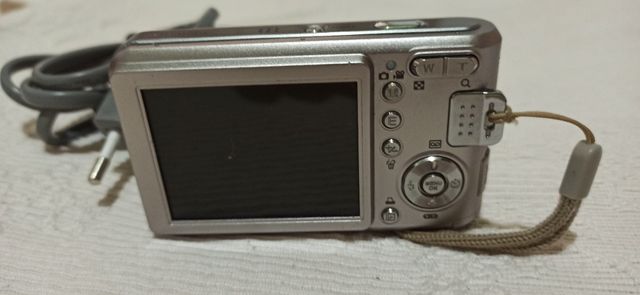 cámara digital Samsung L-700