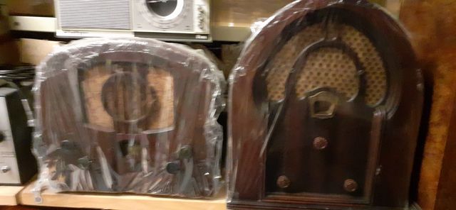 Diversos receptores años 30 funcionando.