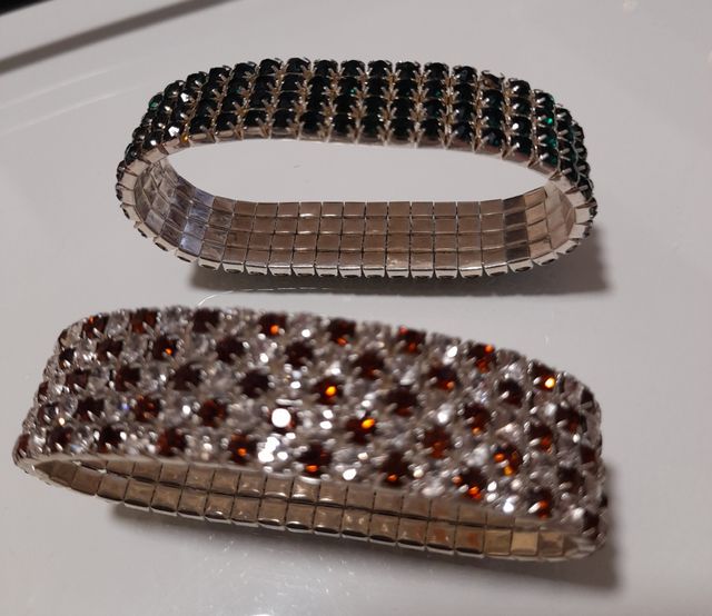 Pulseras sin estrenar. Bisutería