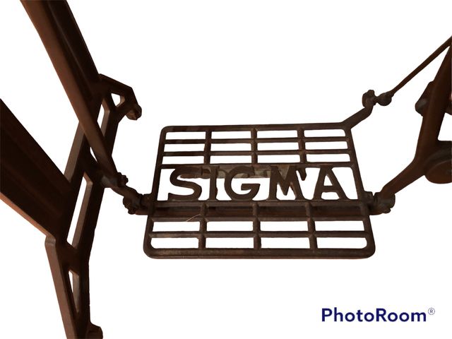 Maquina de coser SIGMA