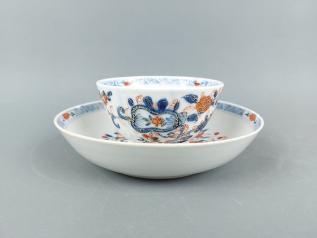 Piattino e tazza in porcellana cinese (1662-1722)