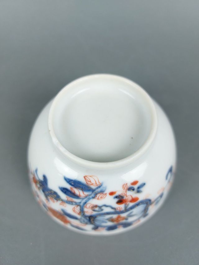 Piattino e tazza in porcellana cinese (1662-1722)