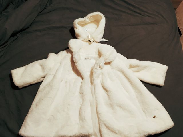 Abrigo pelo + Capota. Talla 36 meses.