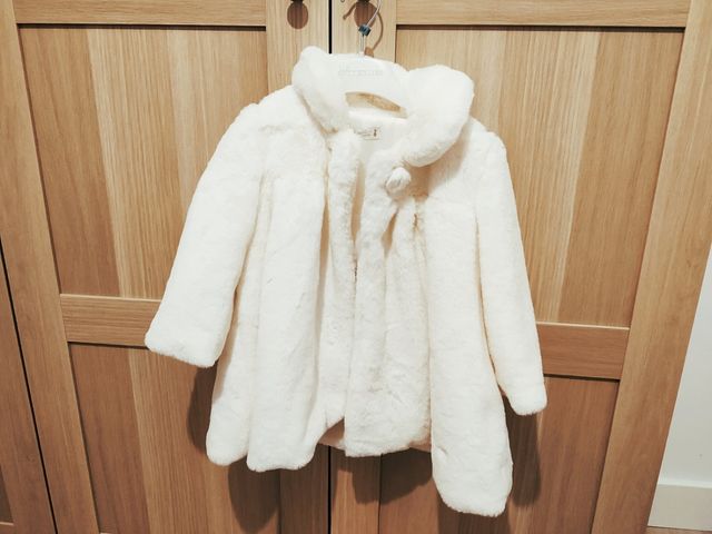 Abrigo pelo + Capota. Talla 36 meses.